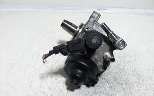 BMW 2 F22 F23 Polttoaineen ruiskutuksen suurpainepumppu 0445010768