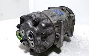 Volvo V50 Ilmastointilaitteen kompressorin pumppu (A/C) 3M5H19D629HD