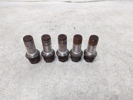 Volkswagen Touran I Nuts/bolts 