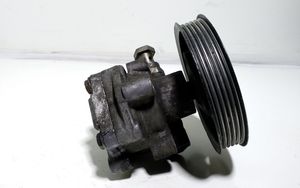 Volkswagen PASSAT B5.5 Power steering pump 8D0145177