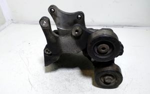 Hyundai Matrix Support de générateur / alternateur 2528127