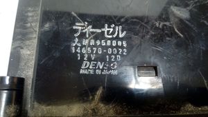 Mitsubishi Pajero Oro kondicionieriaus/ klimato/ pečiuko valdymo blokas (salone) MR958005