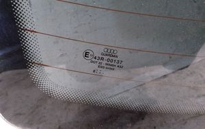 Audi A6 S6 C5 4B Pare-brise vitre arrière 43R00137