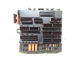 Opel Vectra C Module de fusibles 460023260