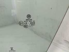 Volkswagen PASSAT B8 Vitre de fenêtre porte avant (4 portes) 