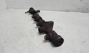 Opel Vivaro Fuel main line pipe 0445214127