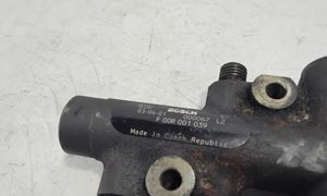 Chrysler Pacifica Kraftstoffverteiler Einspritzleiste Verteilerrohr F00R001039