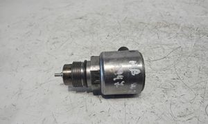 Mercedes-Benz E W212 Regulator ciśnienia paliwa 28280799