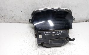 Toyota Yaris Verso Compteur de vitesse tableau de bord 8380052510