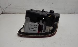 BMW 3 E46 Lampy tylnej klapy bagażnika 8364924