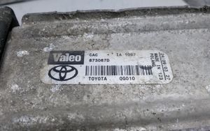 Toyota Avensis T250 Starpdzesētāja radiators 0G010