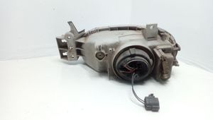 Mazda 121 Lampa przednia 