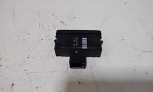 Volkswagen PASSAT CC Botón interruptor de luz de peligro 3AA9535091QB