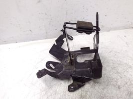 Mercedes-Benz E W211 Staffa di montaggio della batteria A2115454840