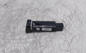 Volvo V60 Hazard light switch 9123681