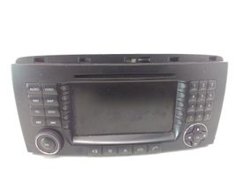 Mercedes-Benz R W251 Radio/CD/DVD/GPS-pääyksikkö A2518200979