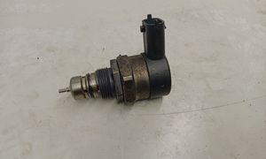 Volvo S60 Fuel pressure regulator 31216313