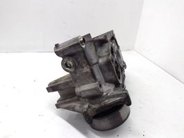 Honda CR-V Generator/alternator bracket 