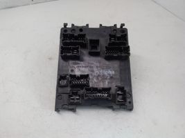 Nissan Patrol Y61 Module de fusibles 