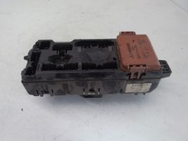 Mitsubishi Carisma Módulo de fusible MB953355