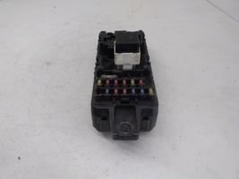 Mitsubishi Carisma Fuse module MB953355