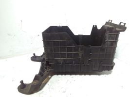 Volkswagen PASSAT CC Vassoio scatola della batteria 1K0915333H