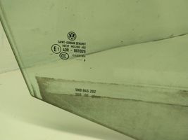 Volkswagen Tiguan Pagrindinis priekinių durų stiklas (keturdurio) 5N0845202