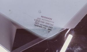 Nissan Qashqai+2 Szyba karoseryjna tylna 