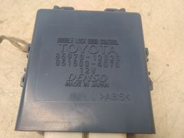 Toyota Auris 150 Oven keskuslukituksen ohjausyksikön moduuli 8597012020