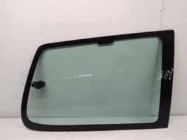 Peugeot 807 Fenêtre latérale avant / vitre triangulaire 