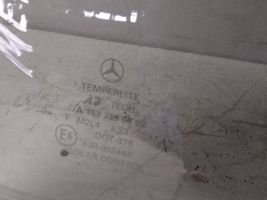 Mercedes-Benz ML W163 Vetro del deflettore posteriore A1637350309