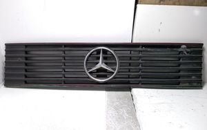 Mercedes-Benz 609 Etusäleikkö 670690048