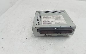 Volvo V50 Navigaatioyksikkö CD/DVD-soitin 8696051