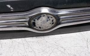 Chrysler Pacifica Trunk door license plate light bar 13425100