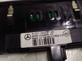 Mercedes-Benz CLS C219 Parking PDC sensor display screen A0015423723