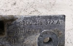Renault Trafic II (X83) Vaihdelaatikon kannake 8200219372A