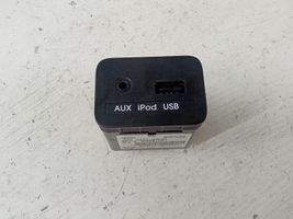 KIA Sportage Connettore plug in AUX 961103W000