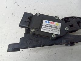 Hyundai ix35 Pedale dell’acceleratore 327272S00