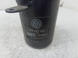 Volkswagen Touareg II Boîtier de filtre à carburant 7P6127401