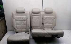 Volkswagen Touareg II Set interni 