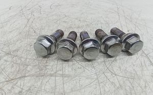 Volvo XC60 Nuts/bolts 