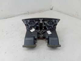 BMW 7 E65 E66 Aizmugurējā gaisa - ventilācijas reste 7002395