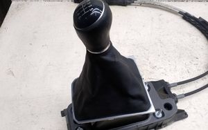 Volkswagen PASSAT B8 Palanca/selector de cambios (interno) 3Q0711061A