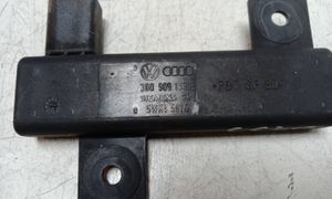 Audi A8 S8 D3 4E Antenna comfort per interno 3D0909133E