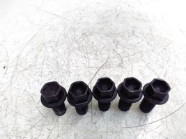 Mercedes-Benz GLA W156 Nuts/bolts 