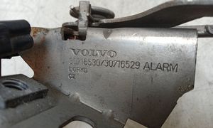 Volvo C30 Konepellin lukituksen vastakappale 30716529