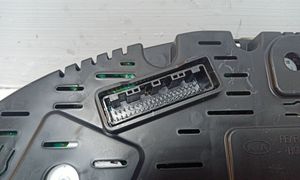 KIA Sportage Spidometrs (instrumentu panelī) 940213U025