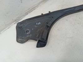 Audi A5 8T 8F Передняя уплотнительная резина (на кузове) 8F0831722