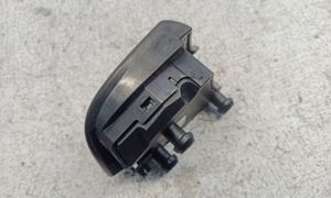 Volvo S40 Pulsanti/interruttori sul volante 30739638