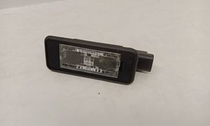 Citroen C4 II Picasso Lampa oświetlenia tylnej tablicy rejestracyjnej 9682403680